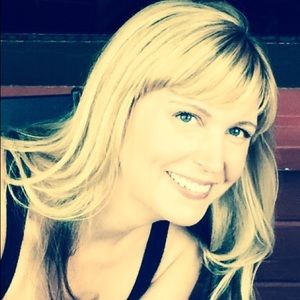 Meet your Posher, Suzy